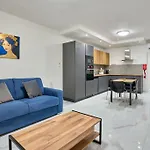 Apartmán The Hill 245 Modern Apt: 10 Minutes From the beach *