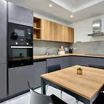 The Hill 245 Modern Apt: 10 Minutes From the beach Ta' Cikkun