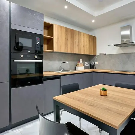 The Hill 245 Modern Apt: 10 Minutes From the beach Ta' Cikkun